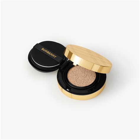 Ultimate Glow Cushion – 30 Light Neutral 